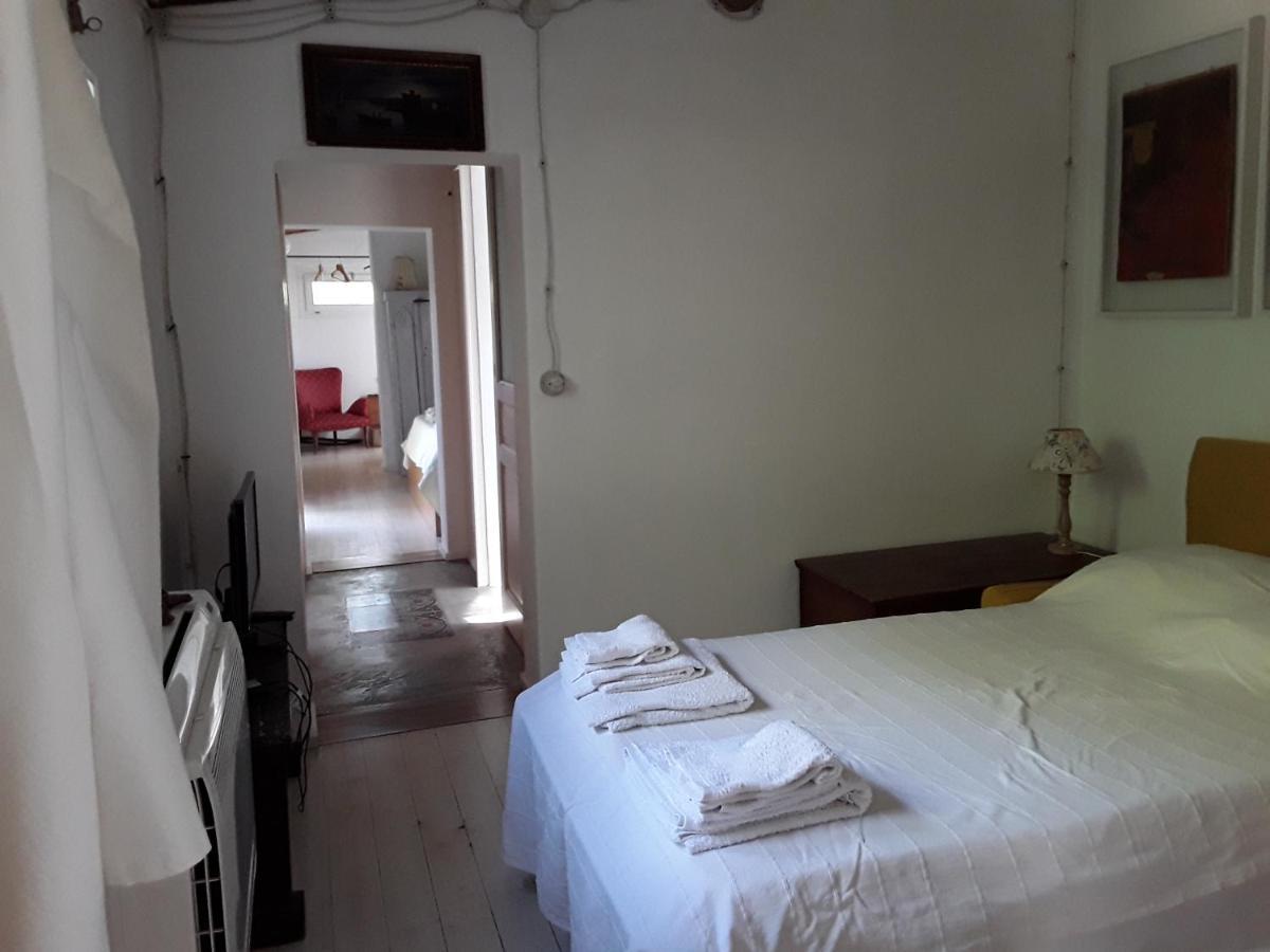 L'Albero Di Alberto Bed and Breakfast Valverde  Buitenkant foto